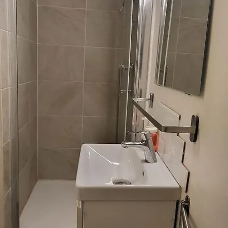 Apartment Cozy Attic Levallois *